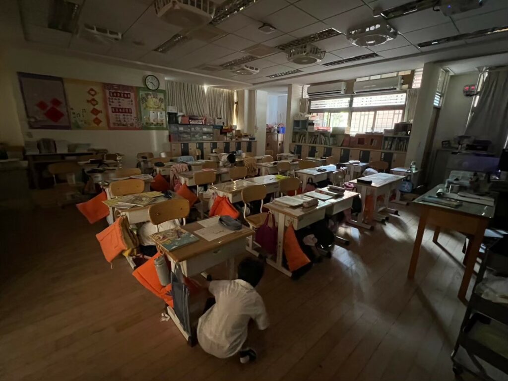 LINE_ALBUM_913 二年級防震_241101_1